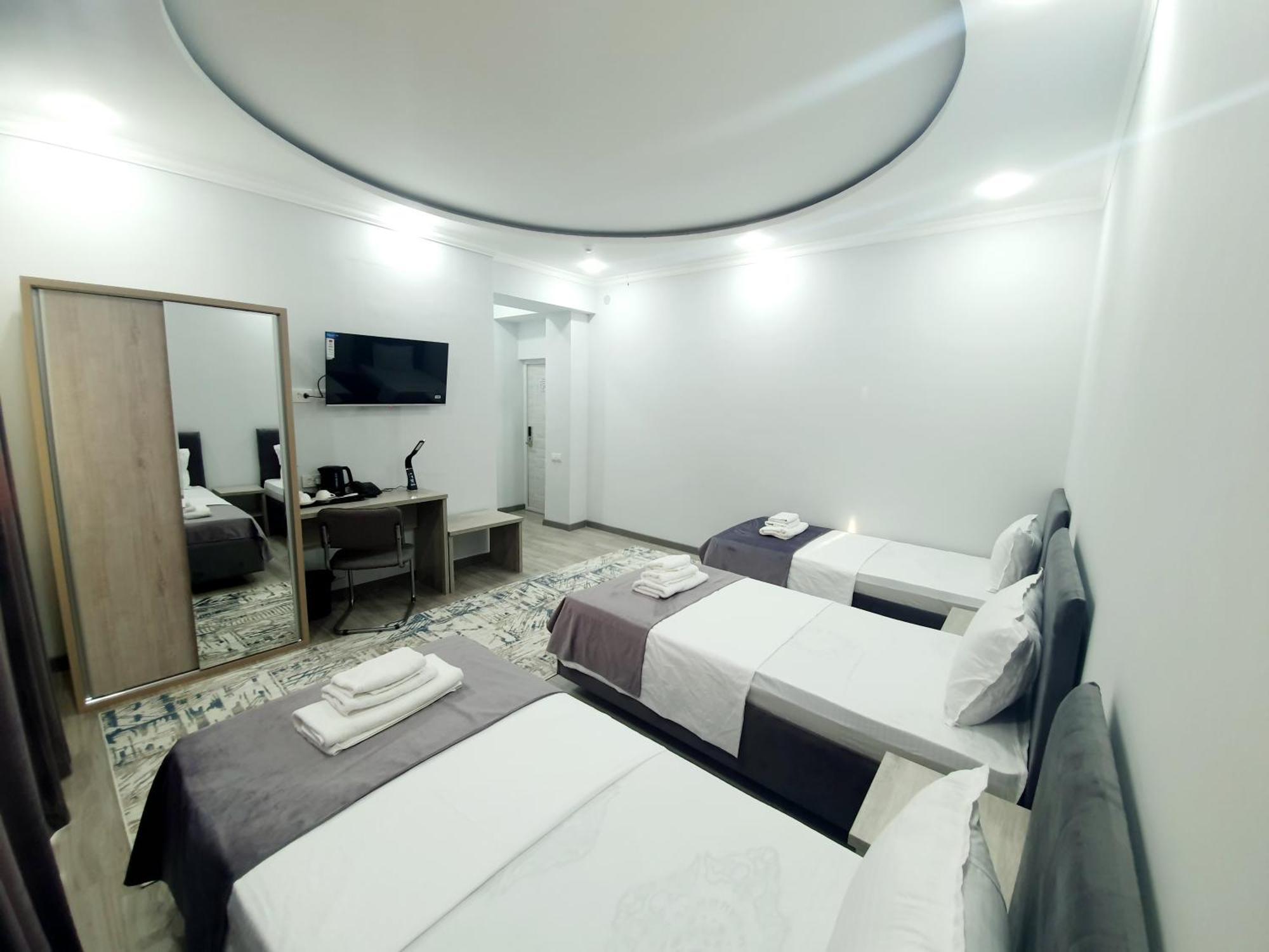 Hotel Shosh Boutique ทาชเคนต์ ภายนอก รูปภาพ